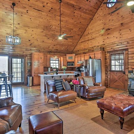 Luxury Pearcy Cabin With 5 Private Acres And Hot Tub! Exterior photo
