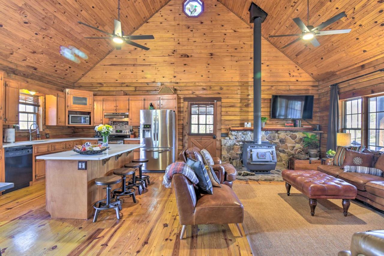 Luxury Pearcy Cabin With 5 Private Acres And Hot Tub! Exterior photo