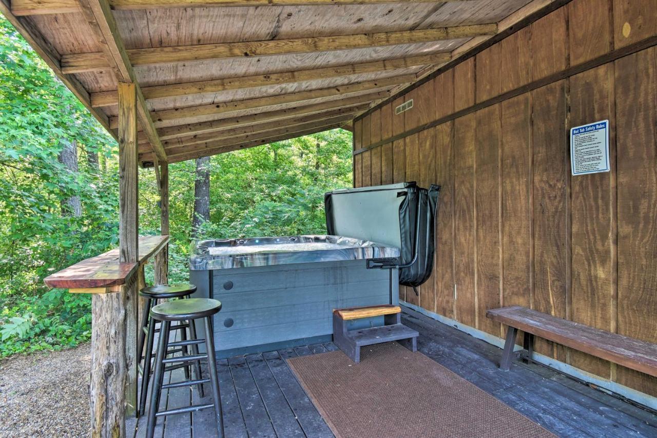 Luxury Pearcy Cabin With 5 Private Acres And Hot Tub! Exterior photo